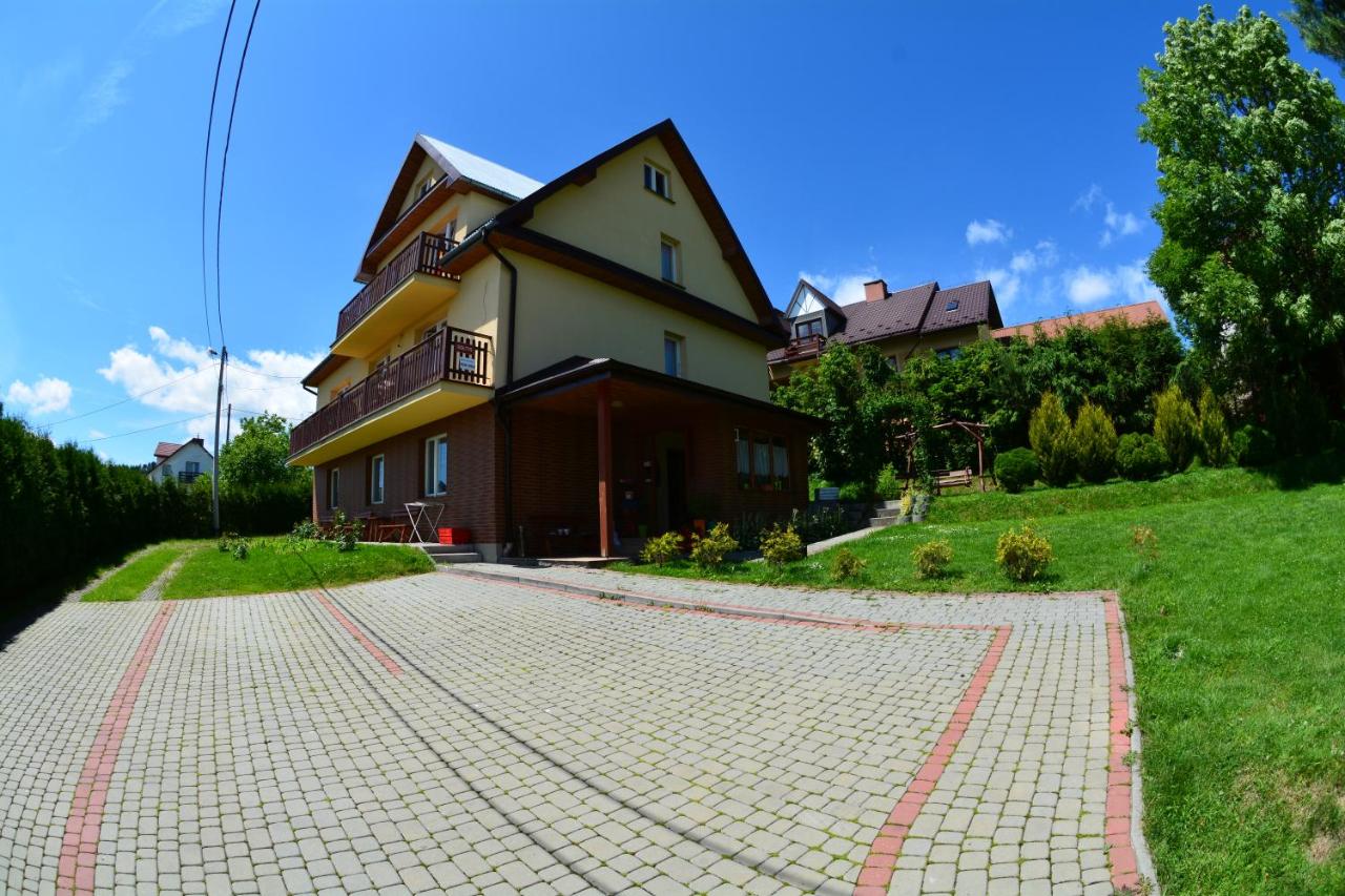 Ogród przed domem